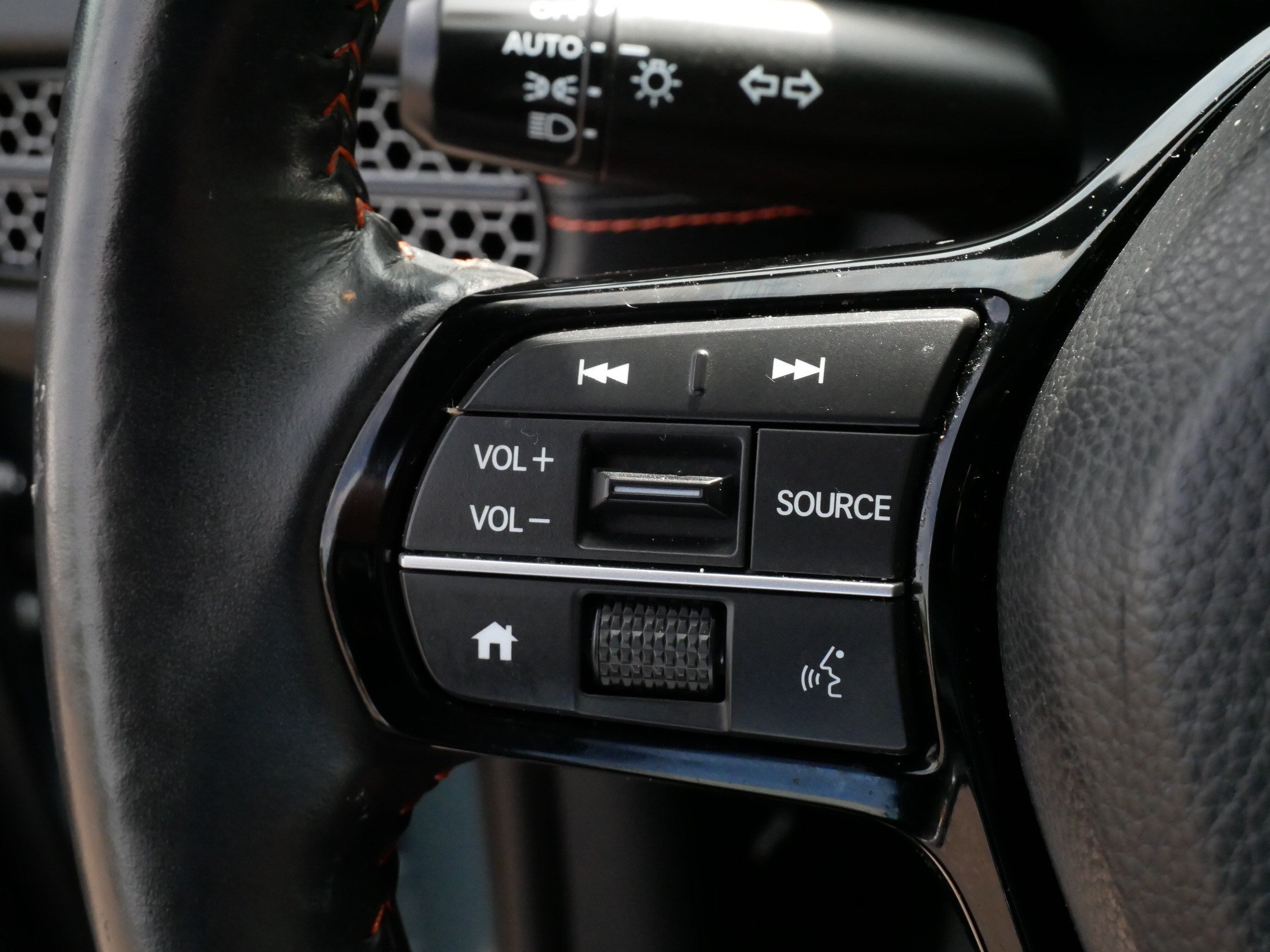 Certified 2024 Honda HR-V Sport image 27