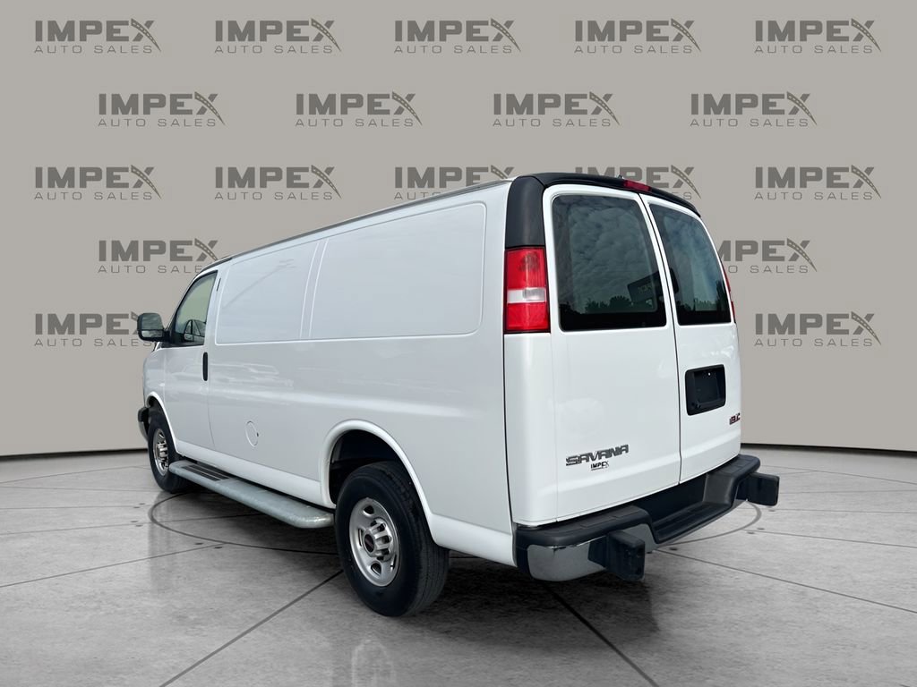 Used 2023 GMC Savana 2500 w/ Driver Convenience Package image 3