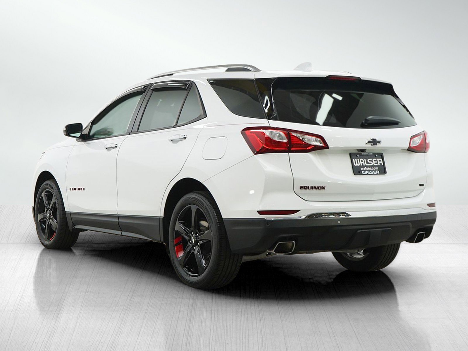 Used 2020 Chevrolet Equinox Premier w/ Premier Redline Edition image 3
