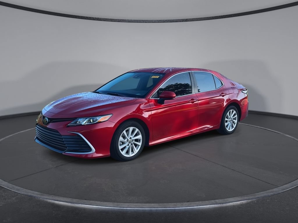 Used 2023 Toyota Camry LE FWD image 4