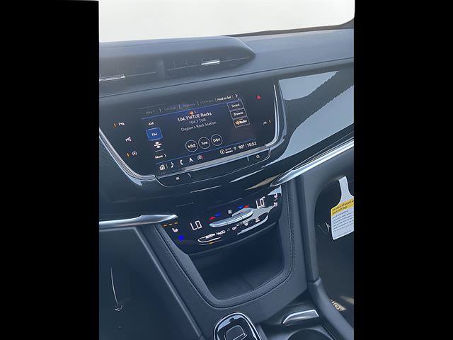 Certified 2025 Cadillac XT6 Sport w/ Technology Package AWD/4WD image 16