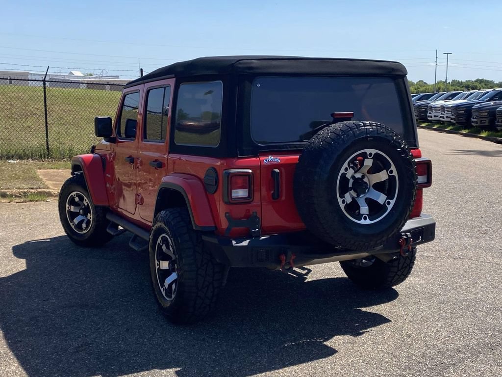 Used 2021 Jeep Wrangler Unlimited Sahara AWD/4WD image 4