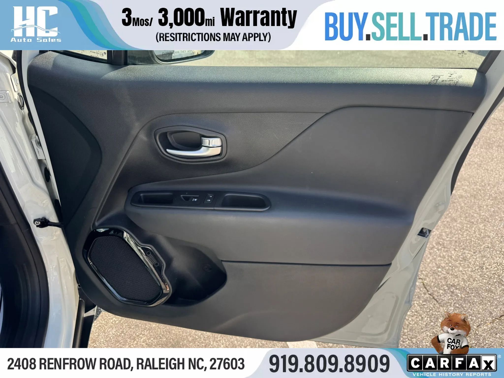 Used 2018 Jeep Renegade Altitude w/ UConnect 8.4 Nav Group FWD image 22