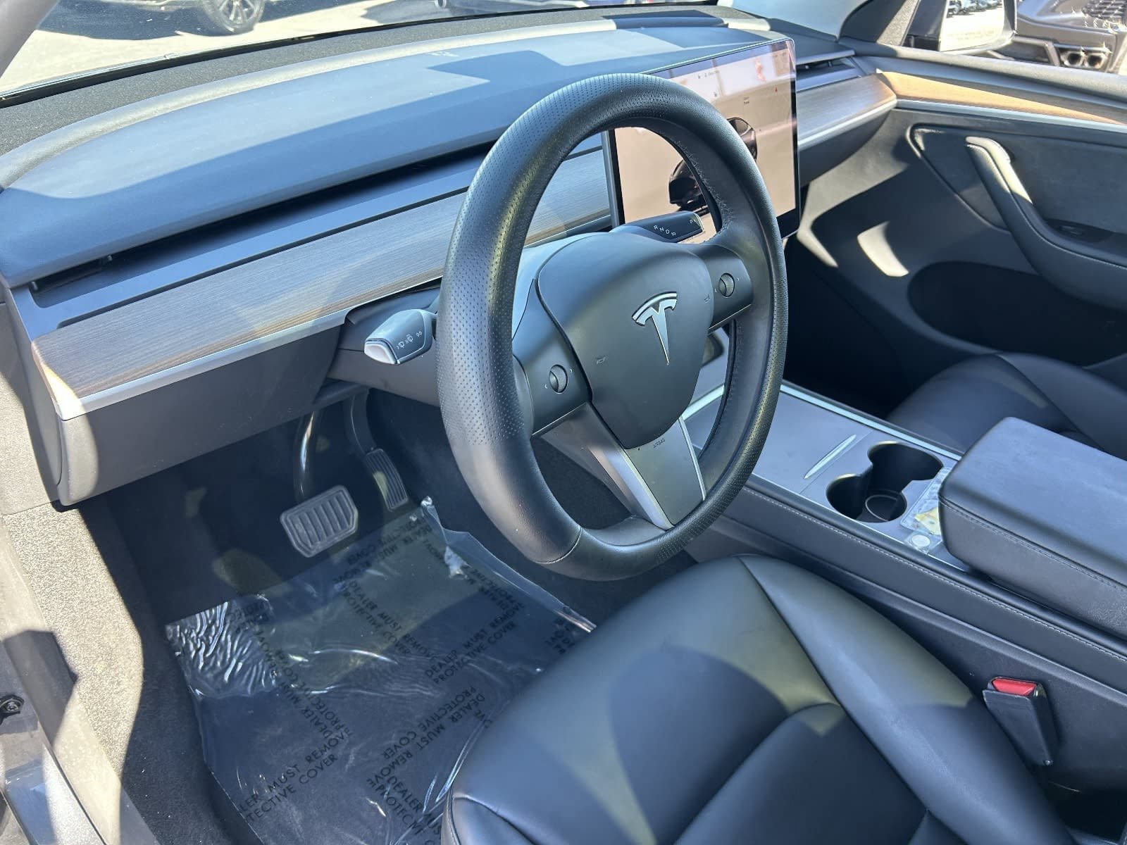Used 2023 Tesla Model Y AWD image 22