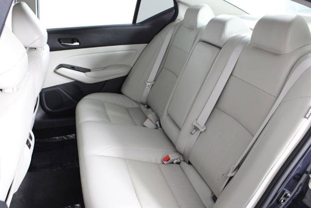 Certified 2020 Nissan Altima 2.0 Platinum FWD image 21