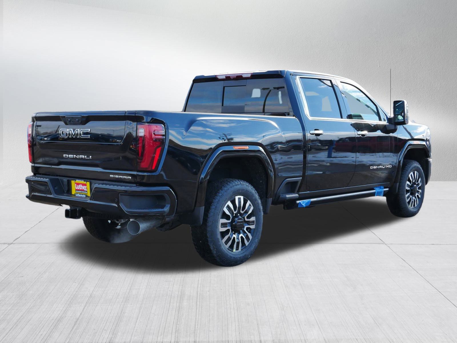 New 2026 GMC Sierra 2500 Denali Ultimate w/ Max Trailering Package image 5
