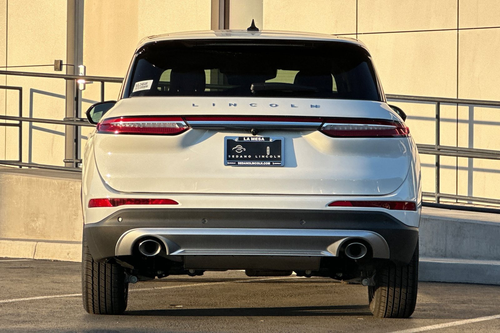 New 2025 Lincoln Corsair FWD w/ Equipment Group 101A image 4