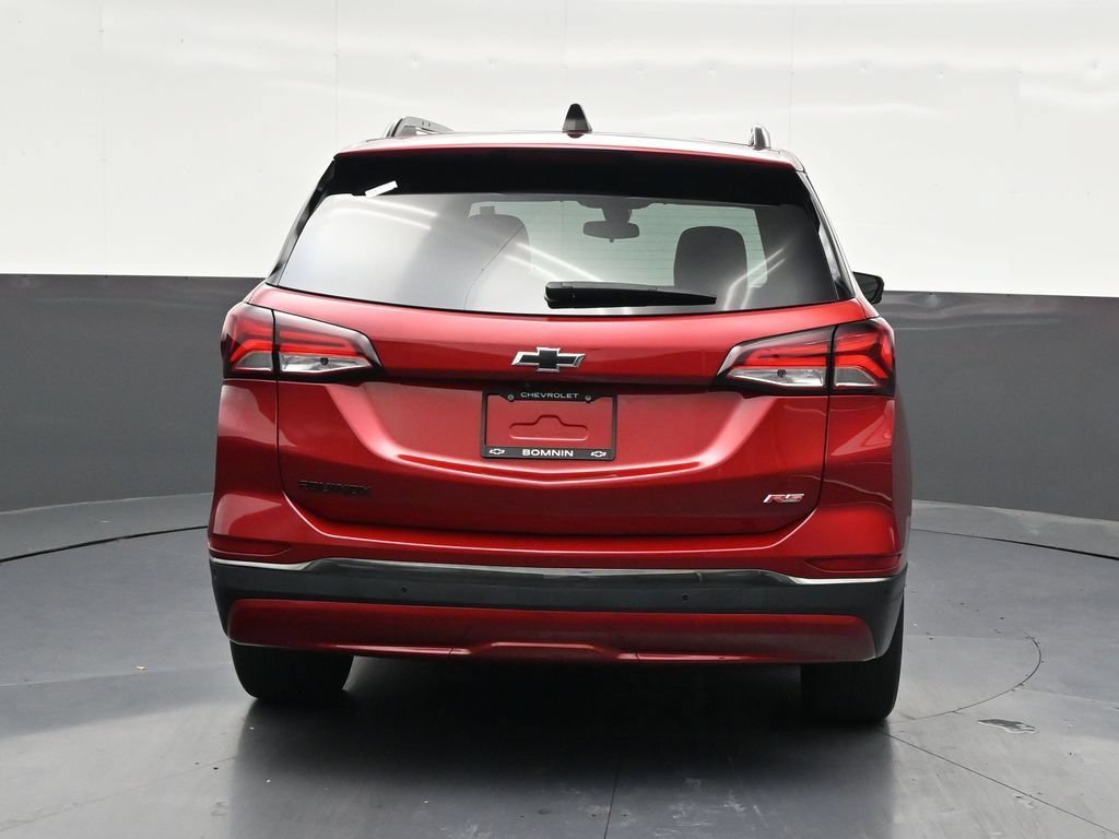 Used 2023 Chevrolet Equinox RS w/ RS Leather Package FWD image 4