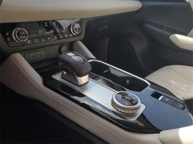 New 2025 Mitsubishi Outlander AWD image 28