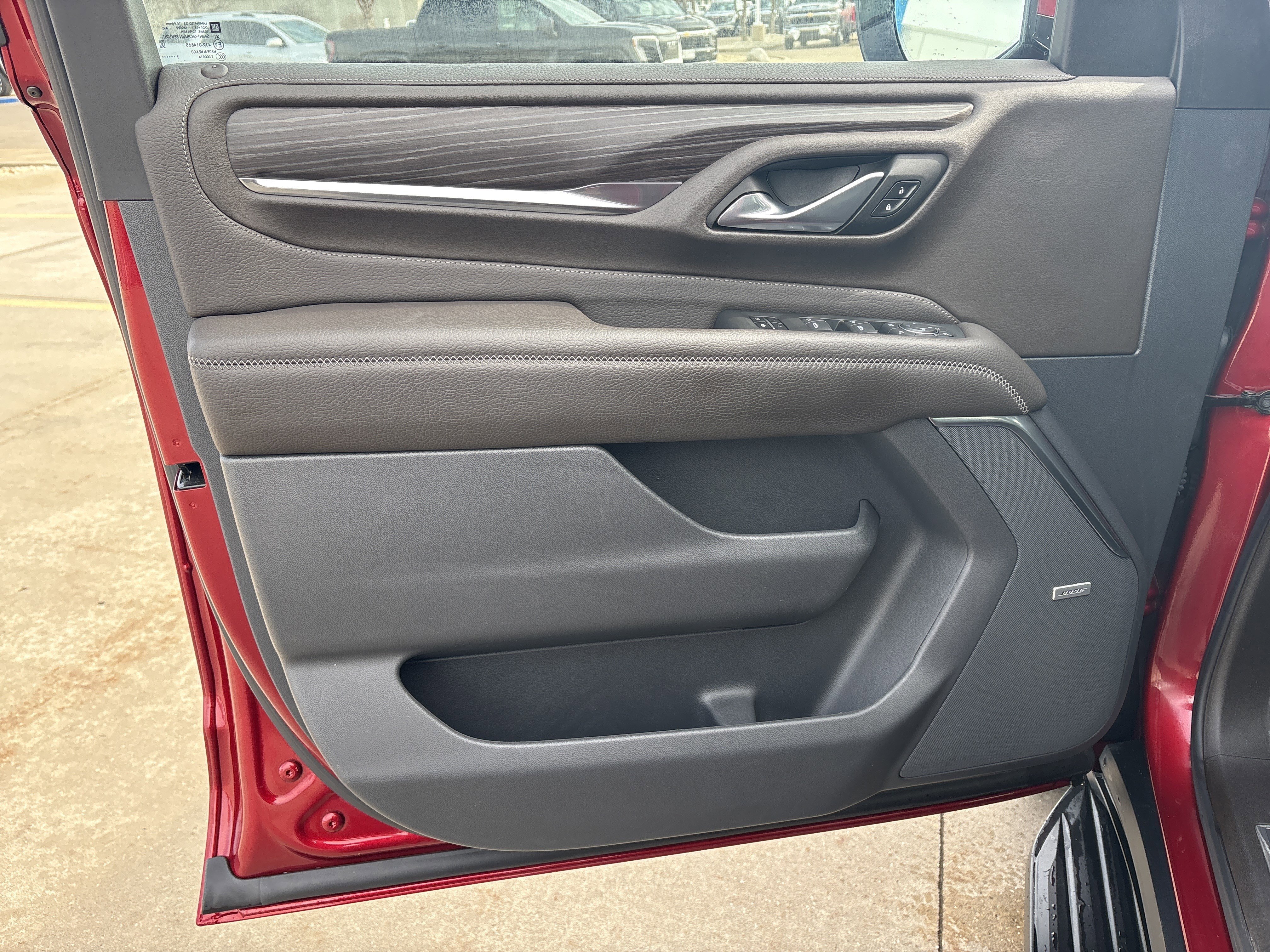 Used 2021 GMC Yukon XL Denali image 9