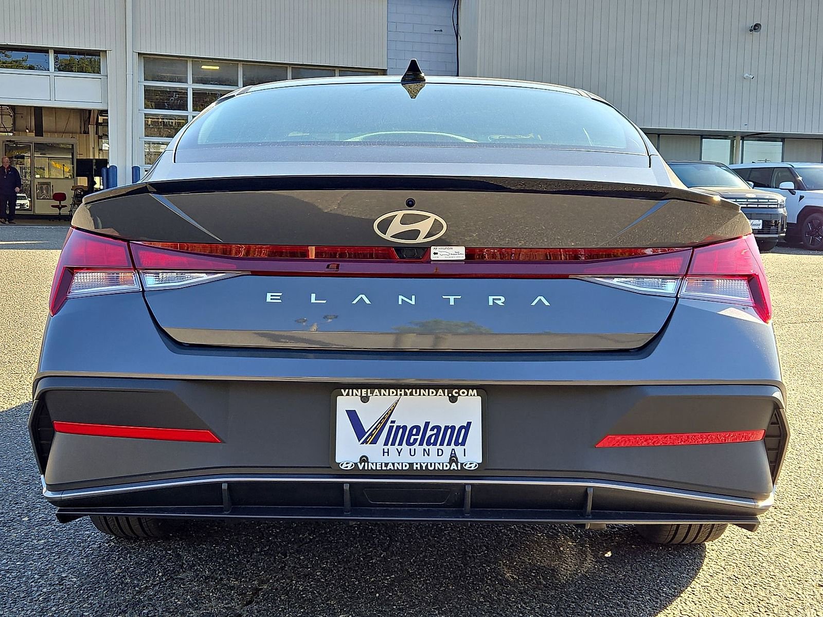 Certified 2025 Hyundai Elantra Sport image 28