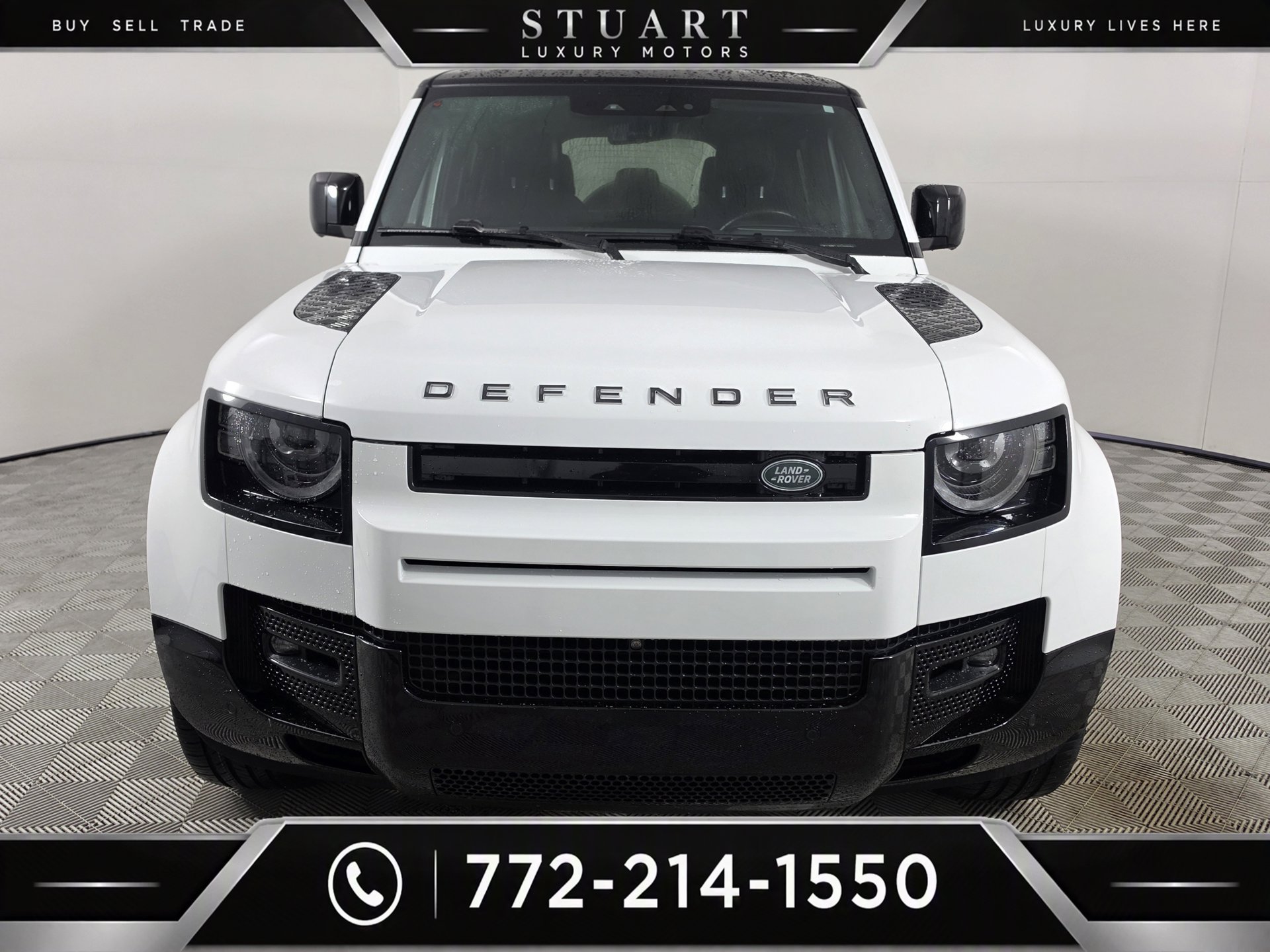 Used 2024 Land Rover Defender 110 X-Dynamic SE AWD/4WD image 43