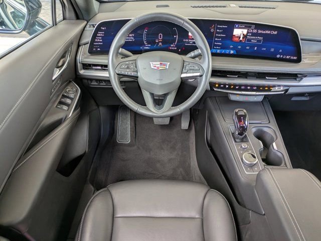 Used 2024 Cadillac XT4 Premium Luxury image 14