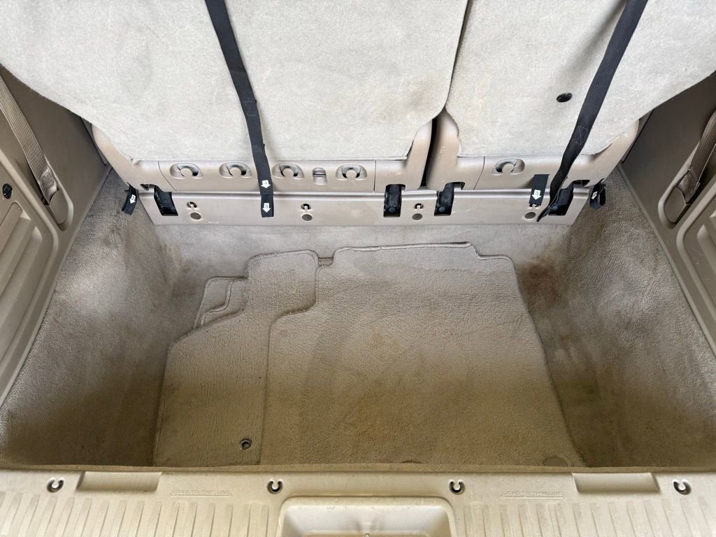 Used 2016 Chrysler Town & Country Touring-L image 56