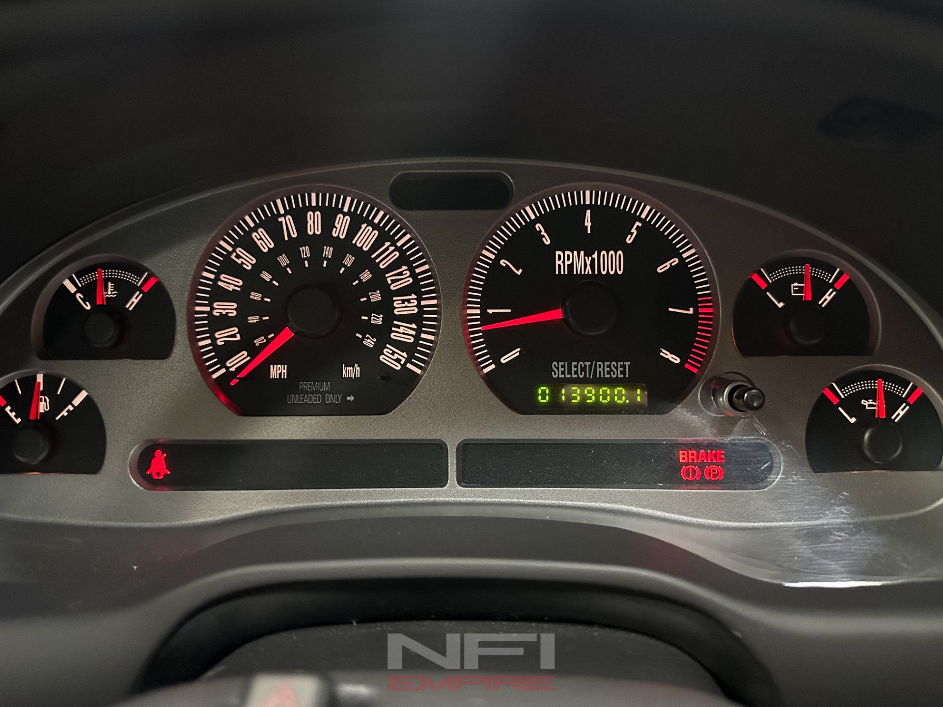 Used 2004 Ford Mustang Mach 1 RWD image 24