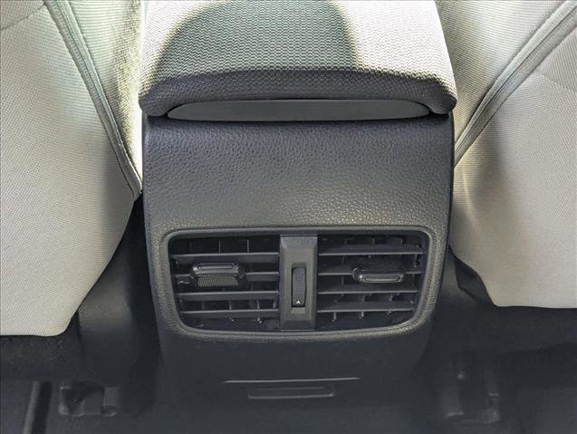 Used 2022 Toyota Corolla Cross LE image 17