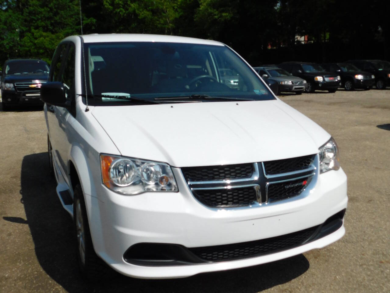 Used 2019 Dodge Grand Caravan SE image 9