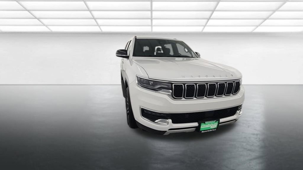 Used 2024 Jeep Wagoneer L Series II w/ Flexible Seating Group image 2