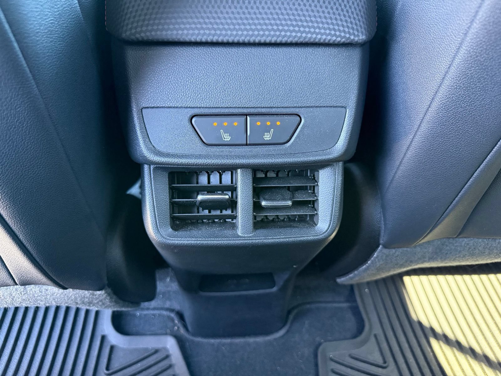 Used 2025 Chevrolet Equinox RS w/ Convenience Package III AWD/4WD image 33