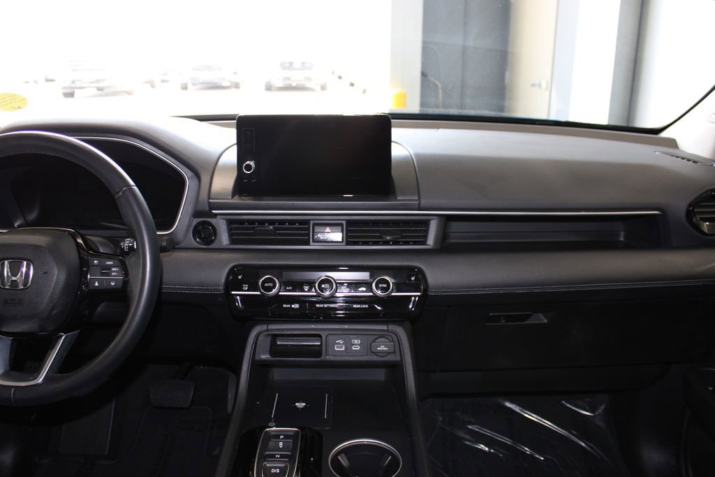 Used 2025 Honda Pilot Touring image 27