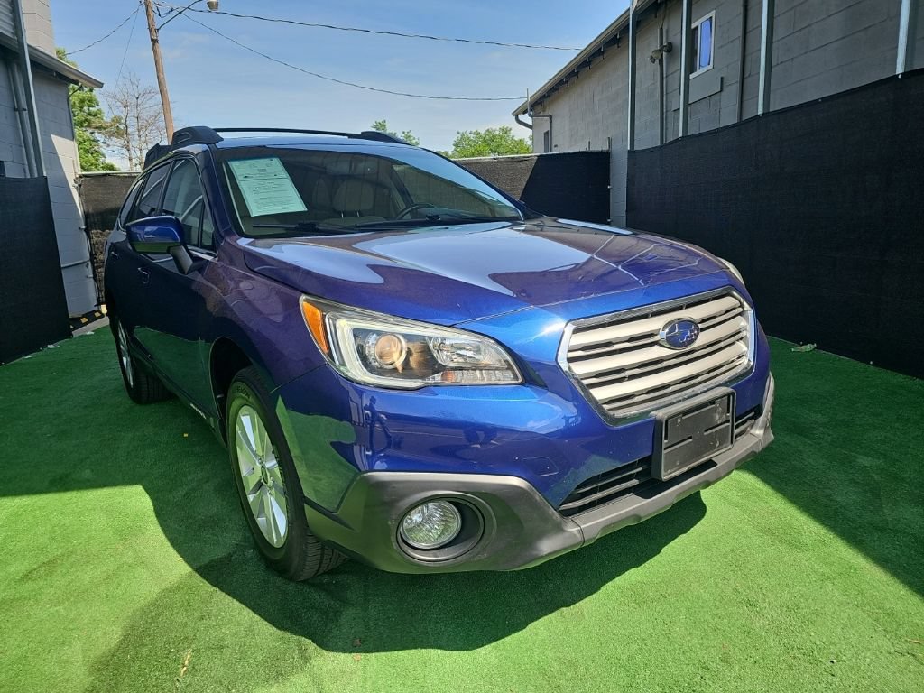 Used 2017 Subaru Outback 2.5i Premium AWD/4WD image 1
