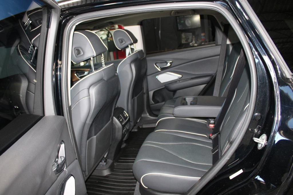 Used 2019 Acura RDX w/ Advance Package AWD/4WD image 11