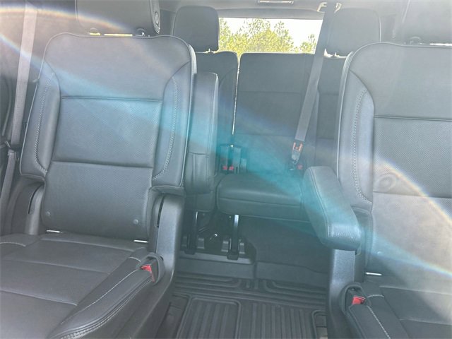 Used 2021 GMC Yukon Denali w/ Denali Premium Package image 27