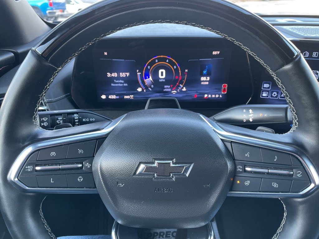 Used 2024 Chevrolet Traverse Z71 w/ Enhanced Driving Package image 6