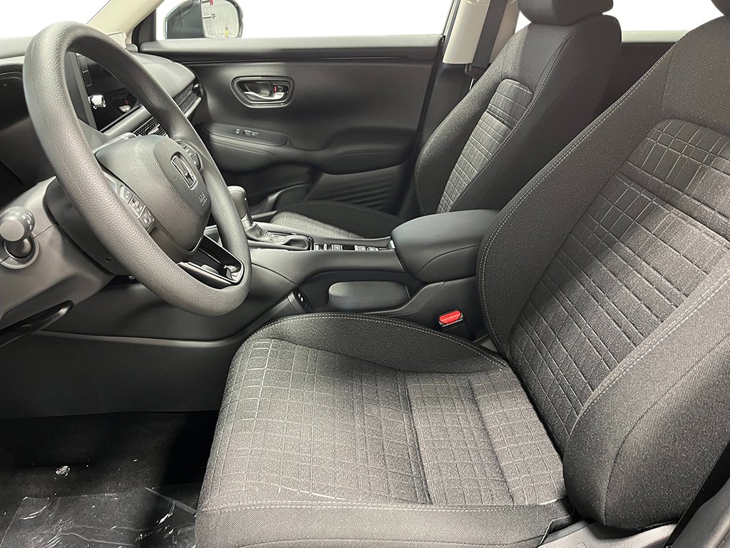 Used 2026 Honda HR-V LX image 12