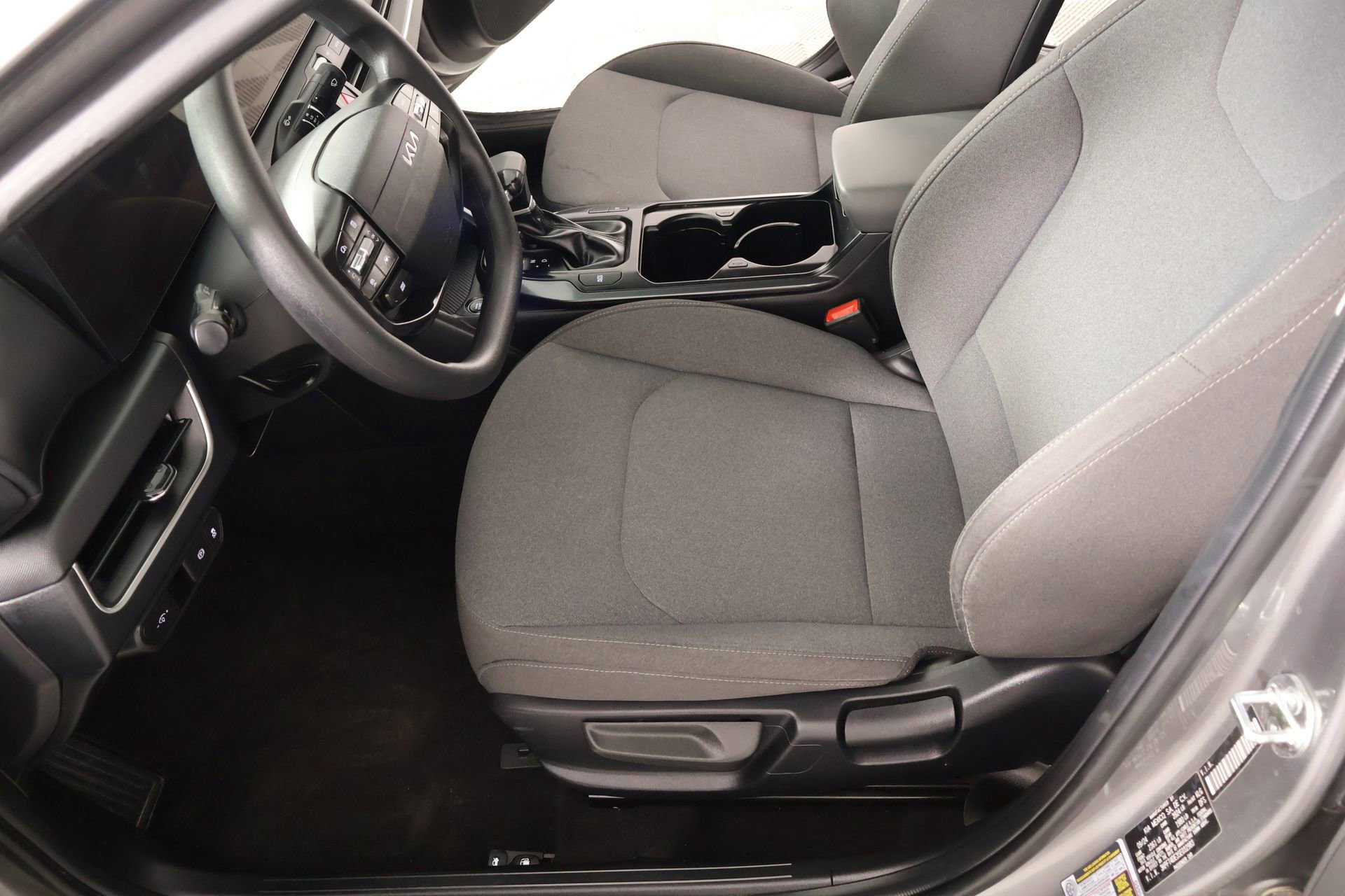 Used 2025 Kia K4 FWD image 10