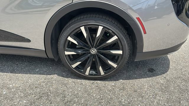 Used 2023 Toyota Crown Platinum image 21