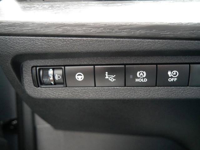 Certified 2023 Nissan Ariya AWD image 25