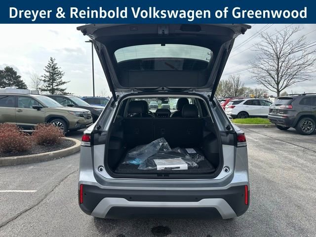 New 2026 Volkswagen Tiguan SE image 33