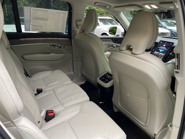 New 2026 Volvo XC90 B6 Ultra image 17
