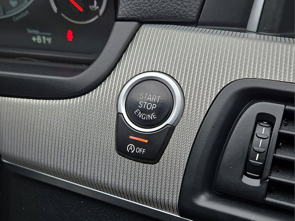 Used 2015 BMW M5 RWD image 29