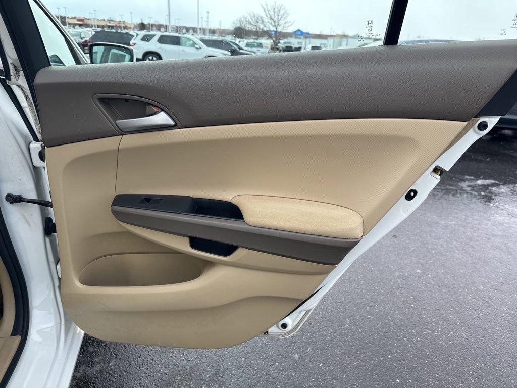 Used 2010 Honda Accord LX image 27