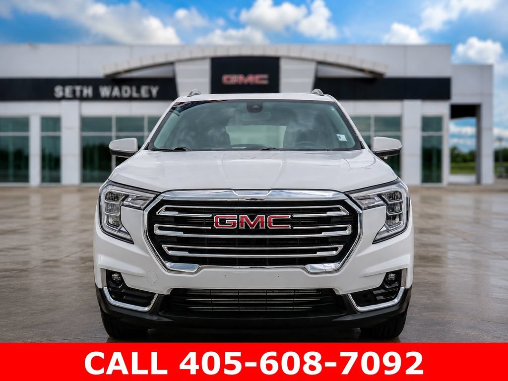 Certified 2024 GMC Terrain SLT AWD/4WD image 2