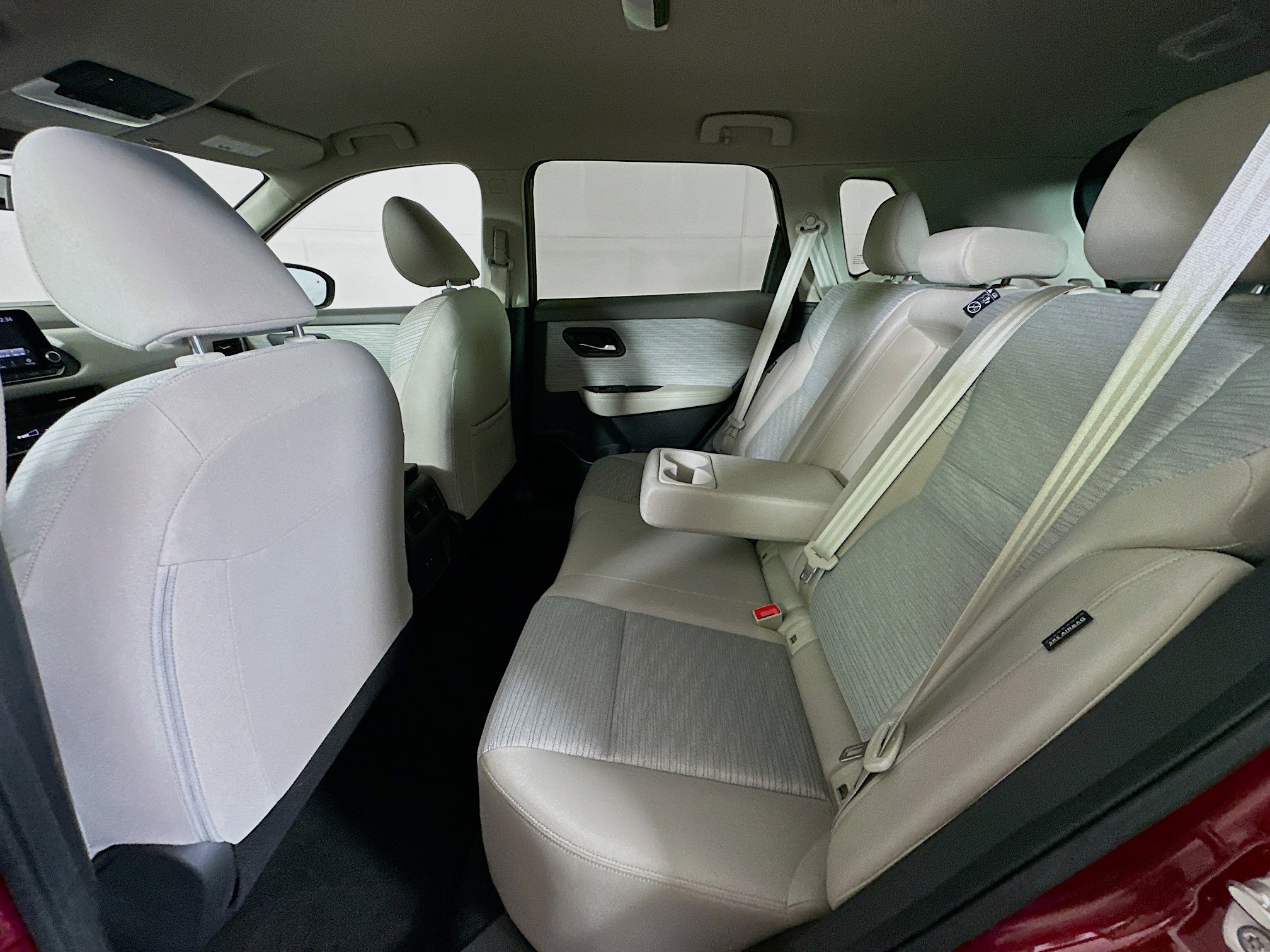 Used 2023 Nissan Rogue SV FWD image 26