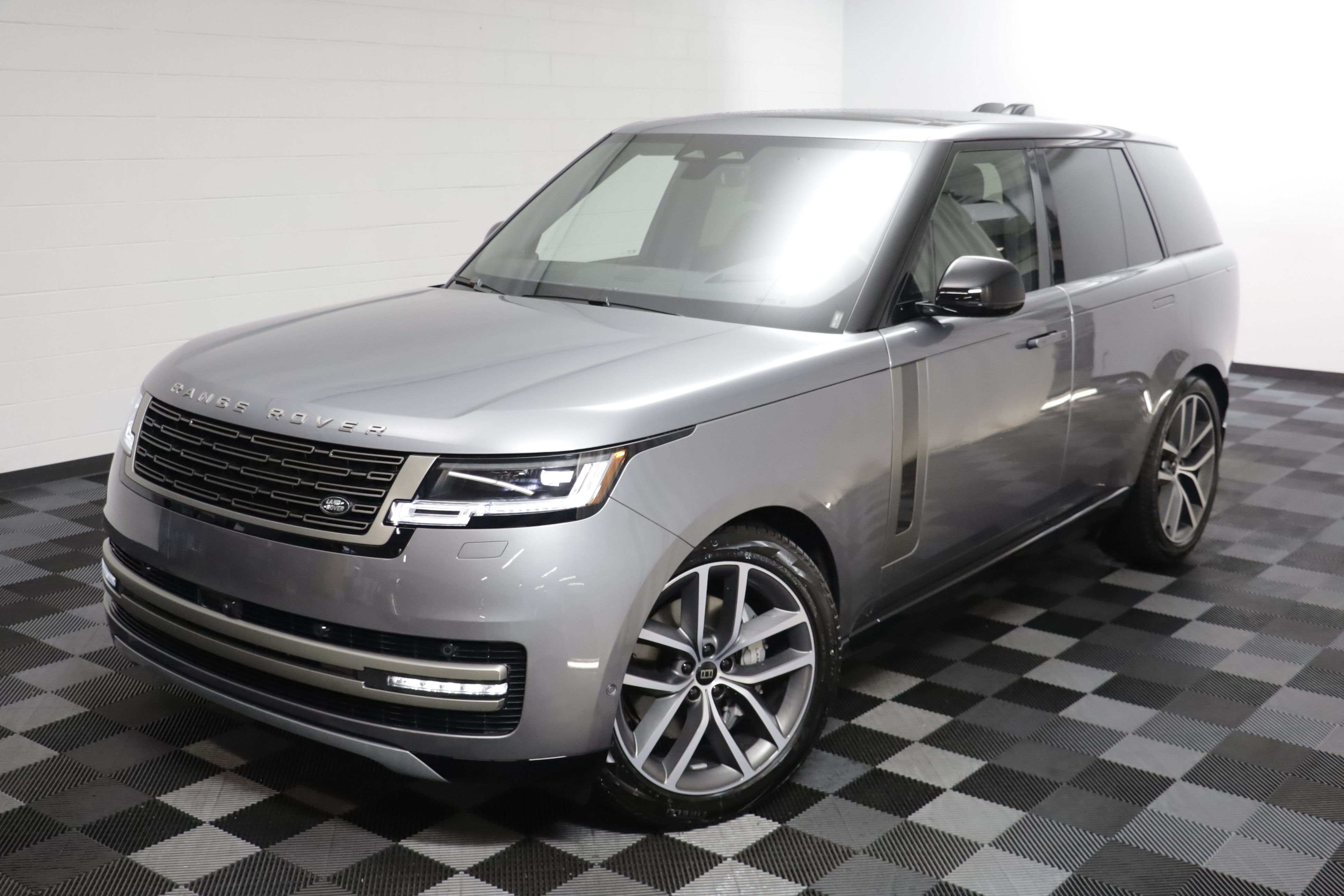New 2027 Land Rover Range Rover SE AWD/4WD image 2
