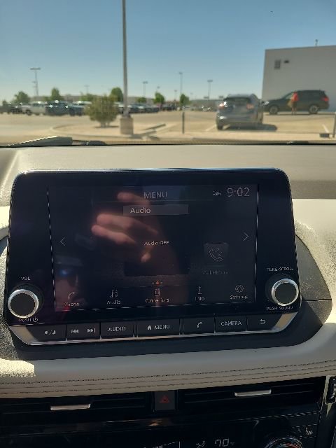 Used 2022 Nissan Rogue SV w/ SV Premium Package FWD image 18