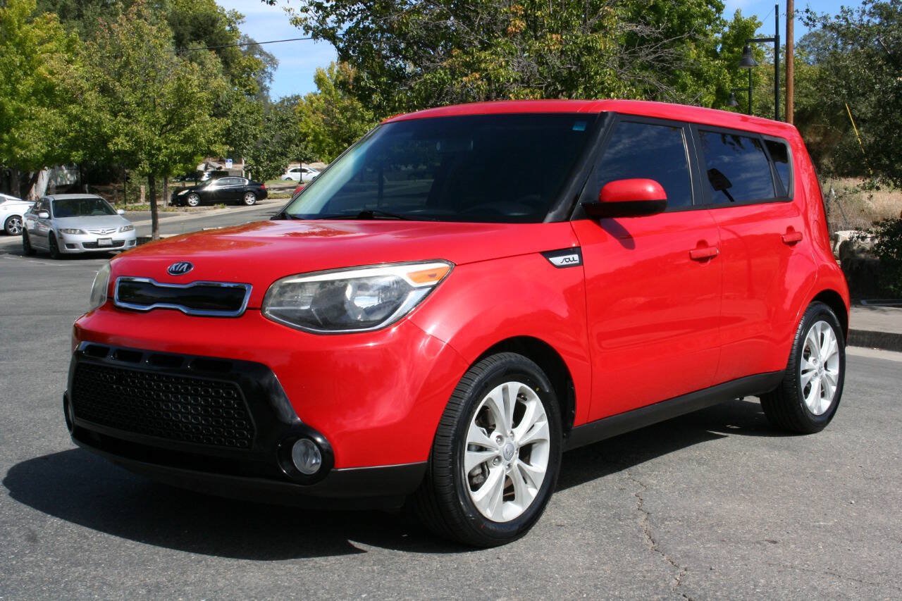 Used 2016 Kia Soul + FWD image 6