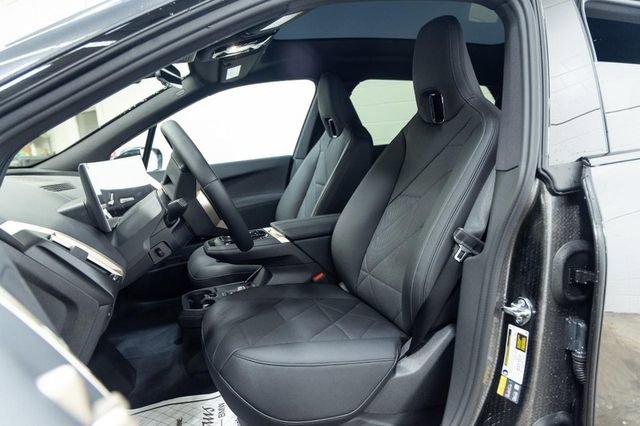 Used 2025 BMW iX xDrive50 w/ Premium Package image 21