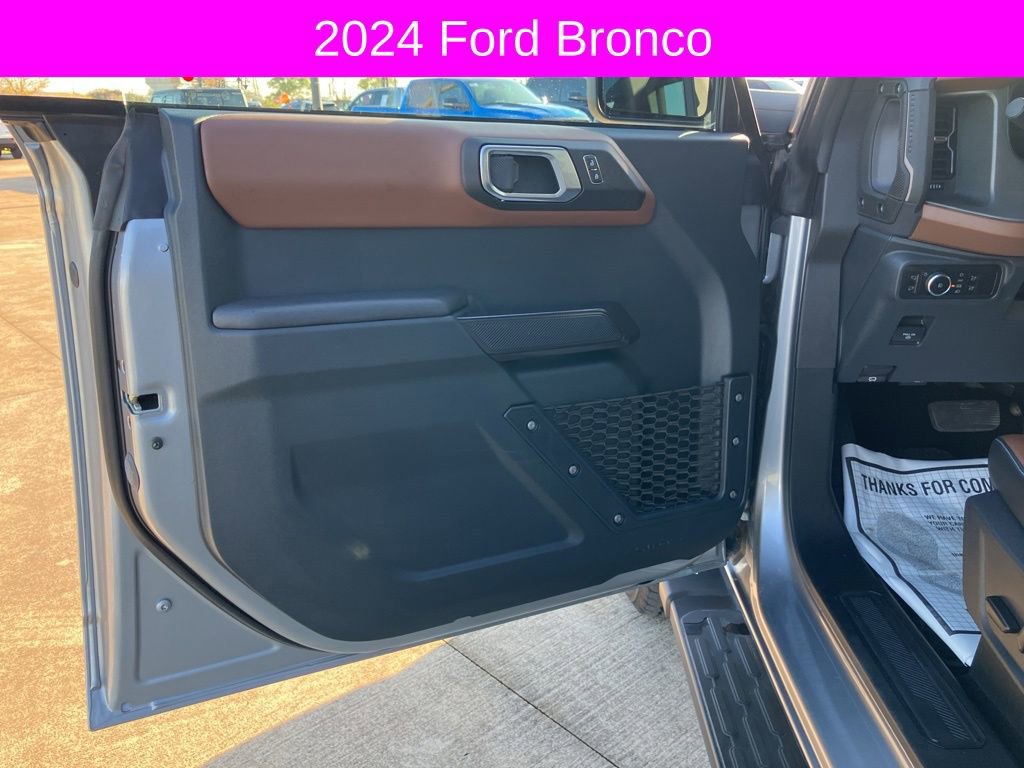 Used 2024 Ford Bronco Outer Banks image 25