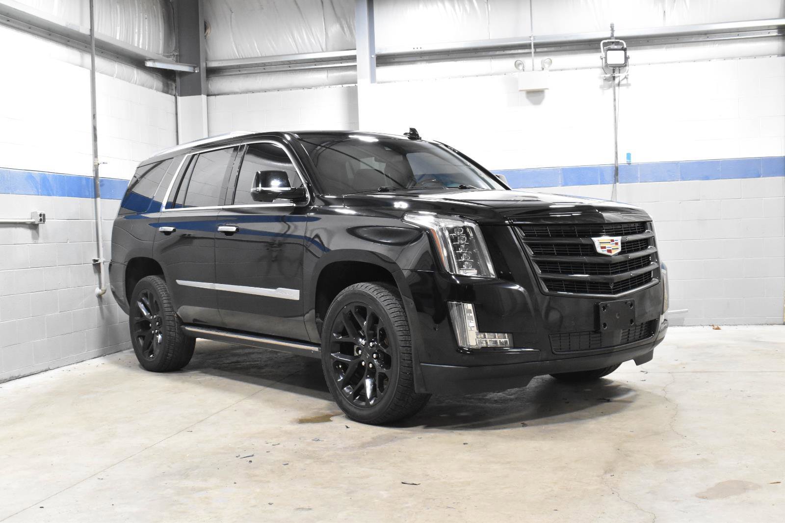Used 2019 Cadillac Escalade Premium Luxury image 33