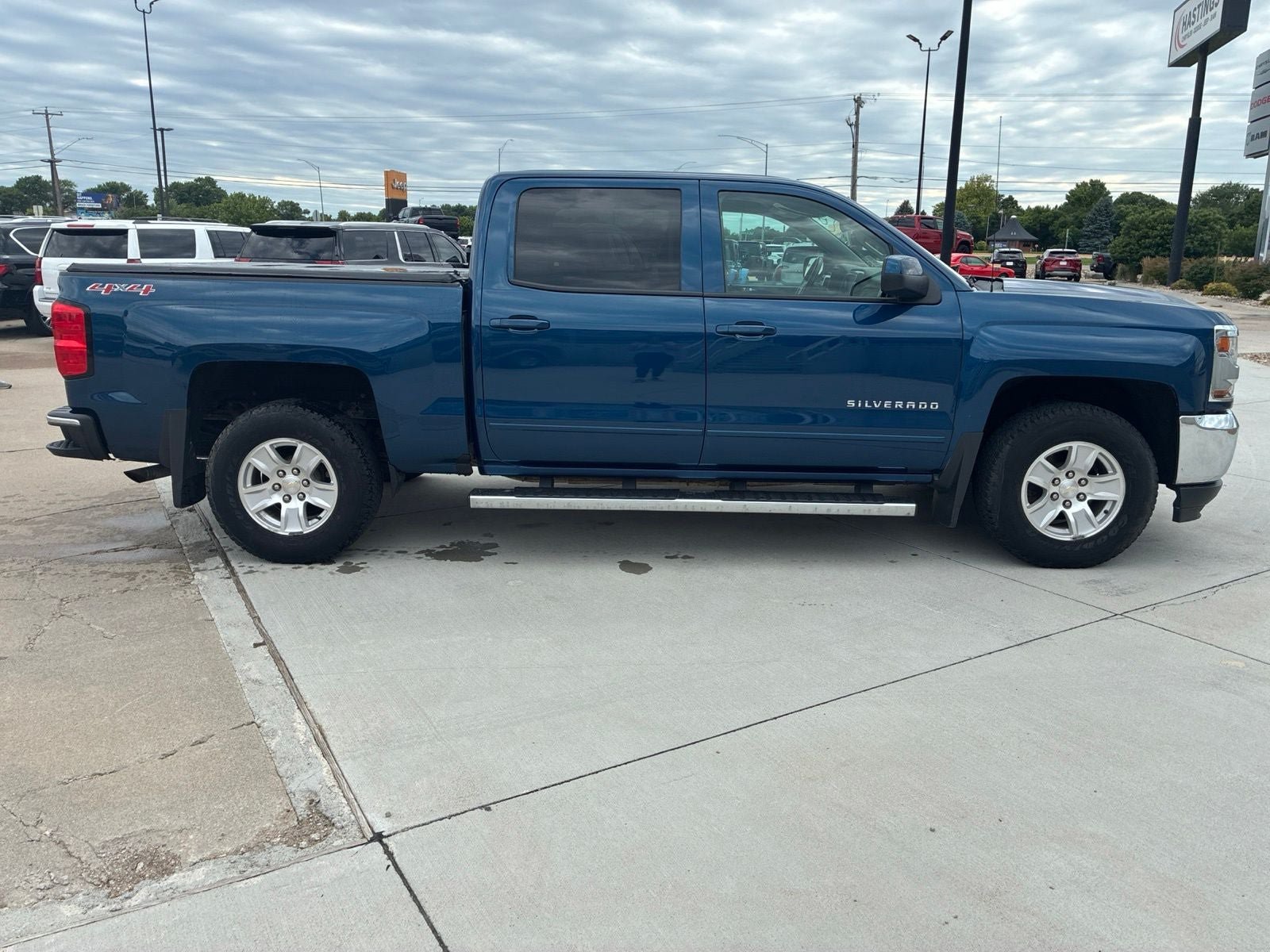 Used 2016 Chevrolet Silverado 1500 LT w/ All Star Edition AWD/4WD image 8