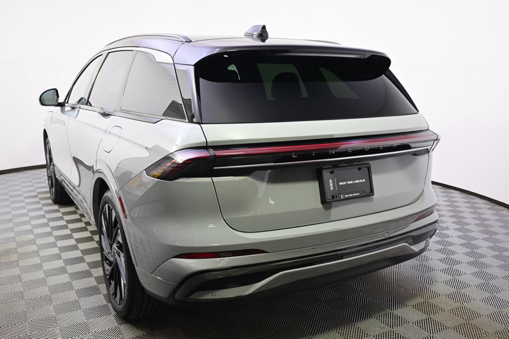 New 2026 Lincoln Nautilus Black Label w/ Jet Appearance Package AWD/4WD image 4