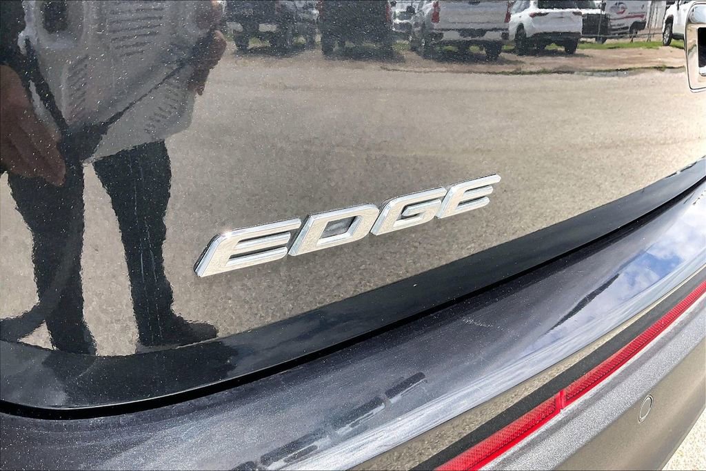 Used 2015 Ford Edge Titanium w/ Technology Package image 21