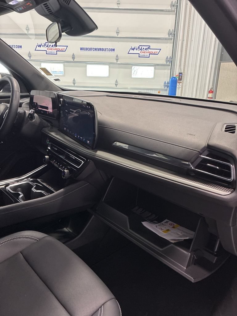 Used 2026 Chevrolet Traverse LT AWD/4WD image 41