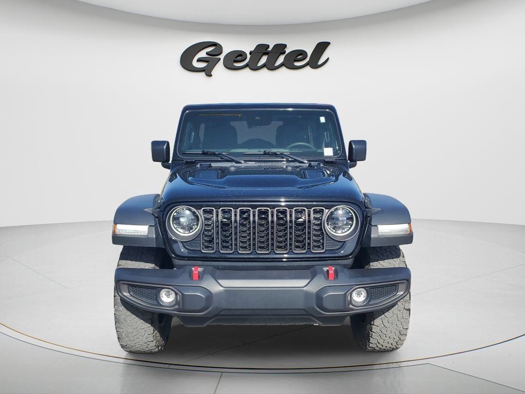 Used 2024 Jeep Wrangler Unlimited Rubicon AWD/4WD image 2