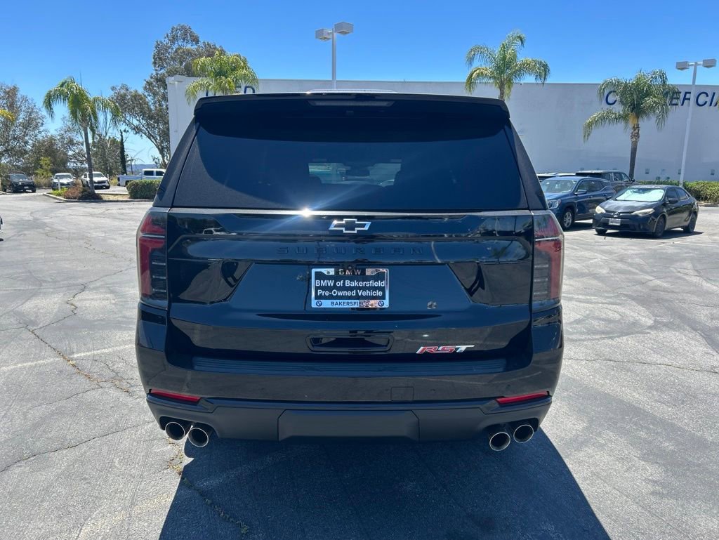 Used 2025 Chevrolet Suburban RST AWD/4WD image 6